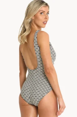 One Pieces|Jantzen Chains DD/E Cup Gathered Surplice One Piece BLACK