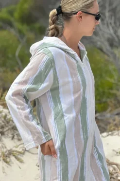 Towel Robes & Ponchos|Towel Robes & Ponchos|Back Beach Co Island Hooded Towelling Robe M/L Sand