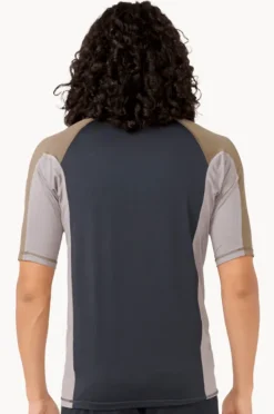 Rashies|Rip Curl Mens Drive Short Sleeve Suntop Rock