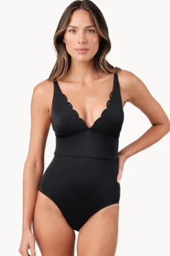 One Pieces|Une Piece Scalloped Classic One Piece Black