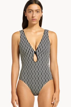 One Pieces|Jets Spring Geo Plunge One Piece Black