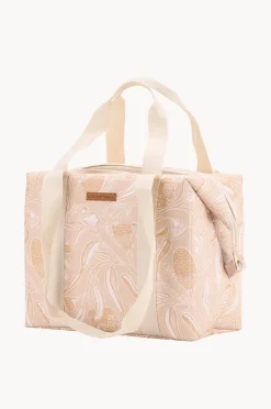 Picnic Vibes|Cooler Bags|Annabel Trends Trailing Natives Picnic Box Cooler Bag Giraffe