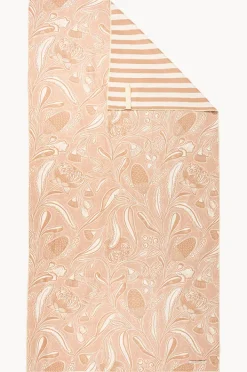 Towels|Towels|Annabel Trends Trailing Natives Sand Free Towel Giraffe