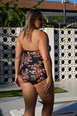 One Pieces|Capriosca Wild Berries Twist Front Bandeau One Piece Black/red